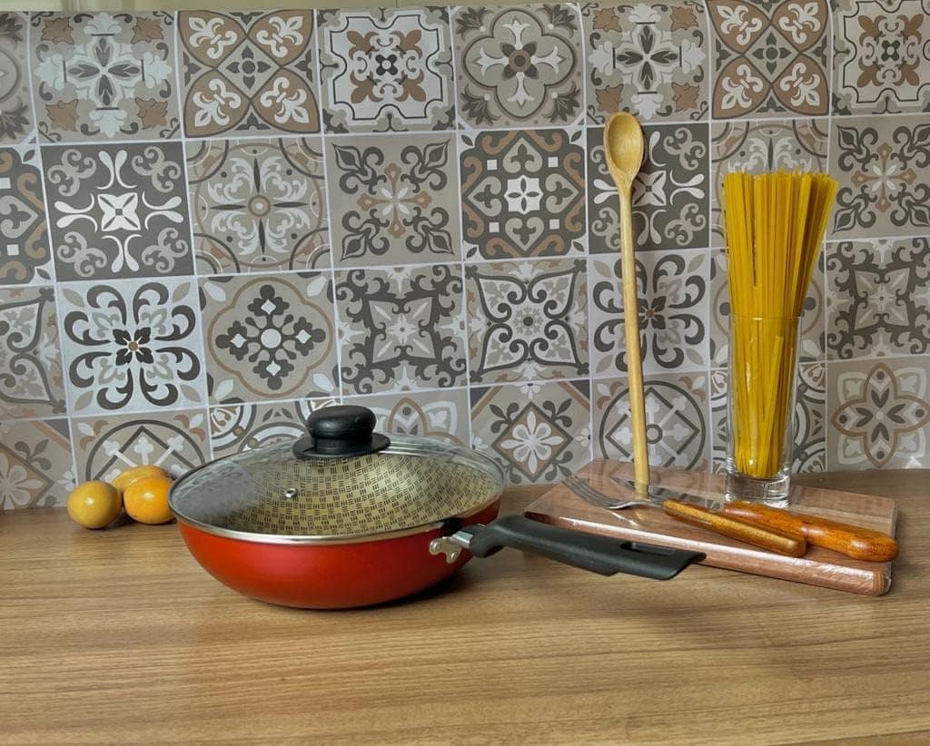 Frigideira Funda Antiaderente Tramontina 24Cm Com Tampa - Image 2