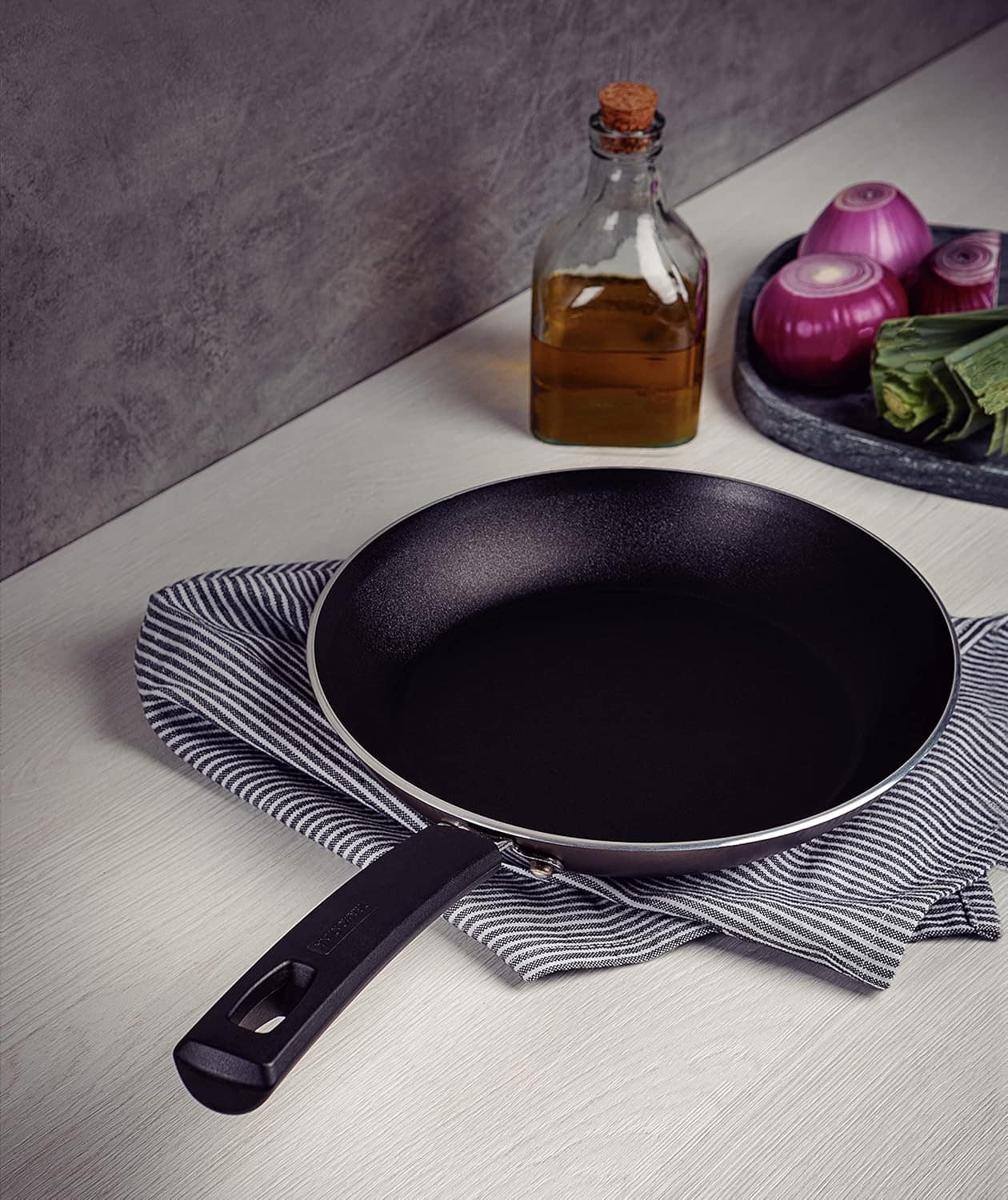 Frigideira Tramontina Sicília em Alumínio com Revestimento I... - Image 3