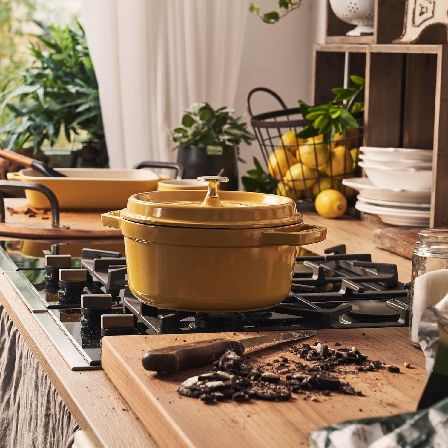 Staub Forno holandês redondo de ferro fundido de 4 litros - ... - Image 2