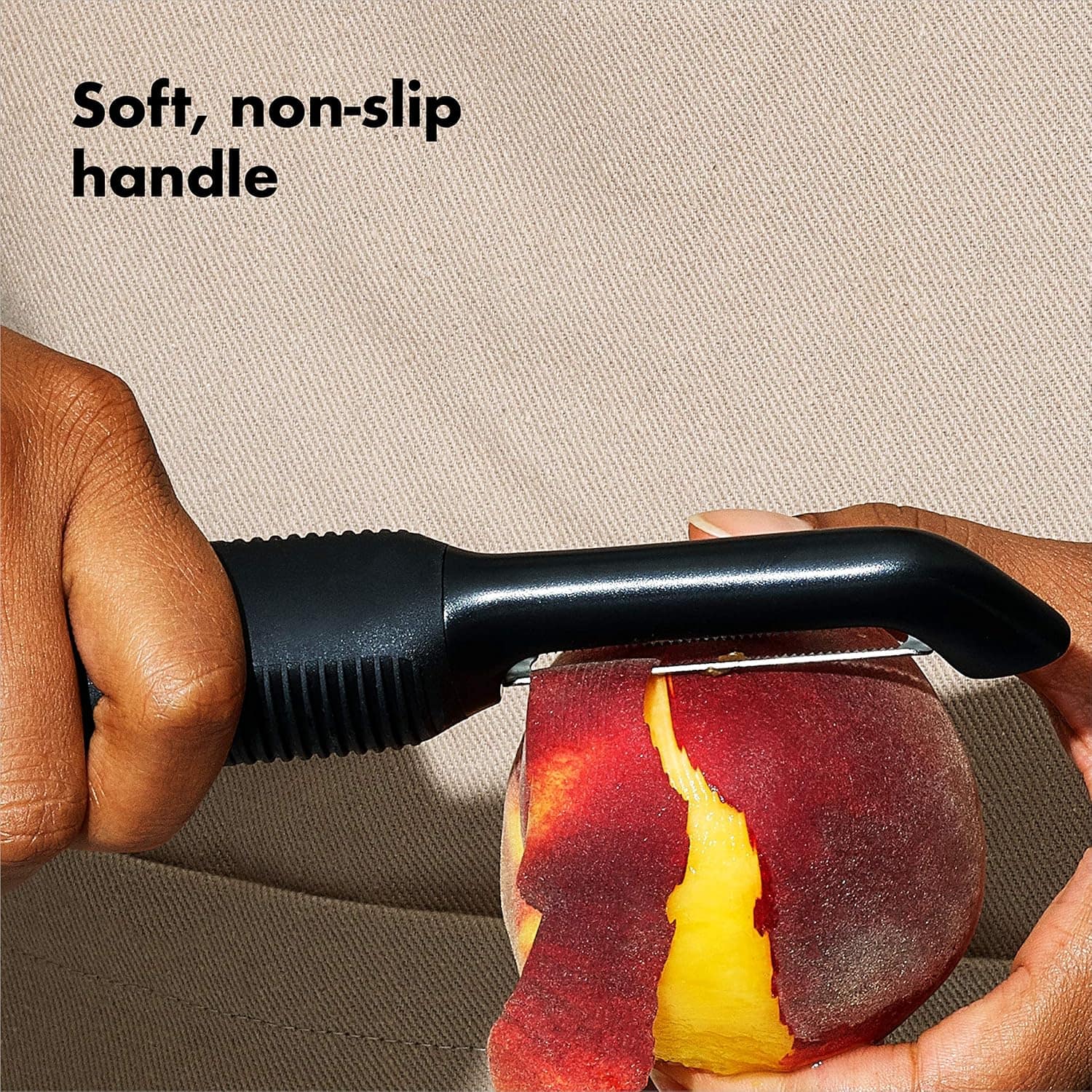 OXO Good Grips Serrated Peeler, Black - Image 4